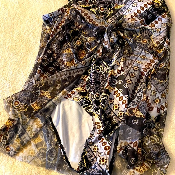 Tankini - Picture 2 of 3